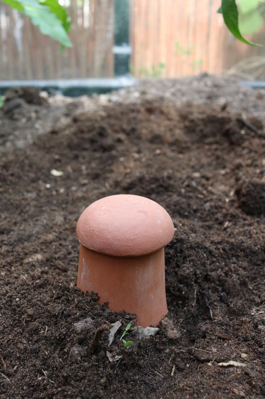 befuellte-olla-in-der-erde